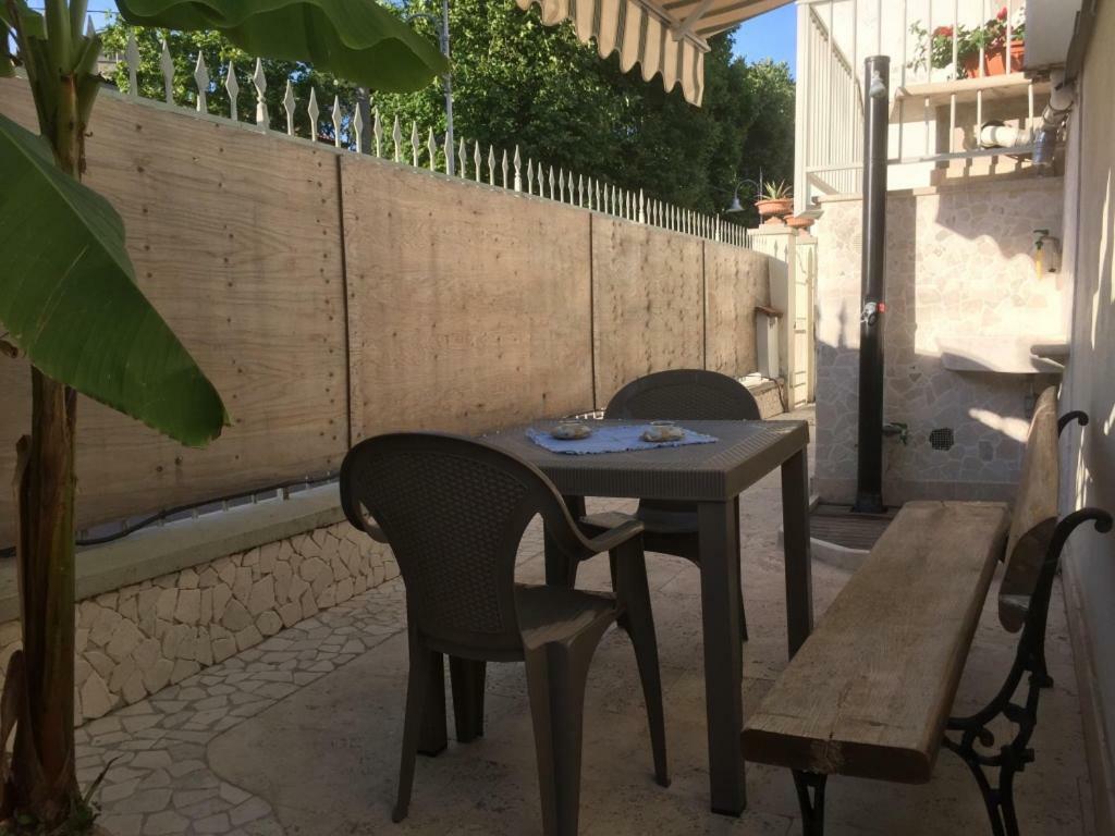 La Casa Di Rosi Al Mare Appartement Vada Buitenkant foto